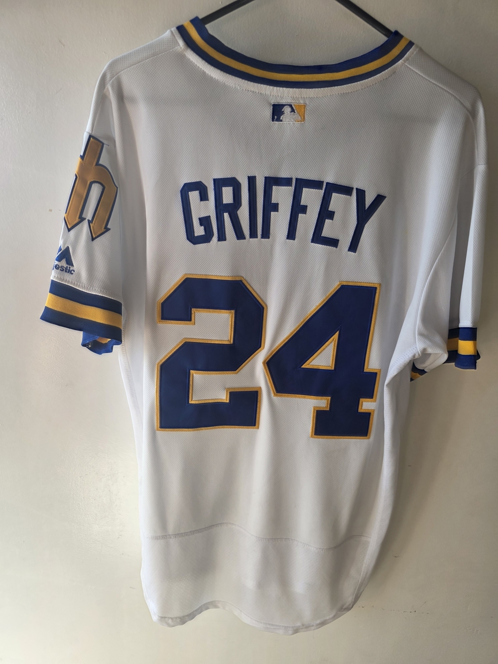 Vintage Seattle Mariners Ken Griffey Jr. #24 Majestic Flex Base Authentic Jersey